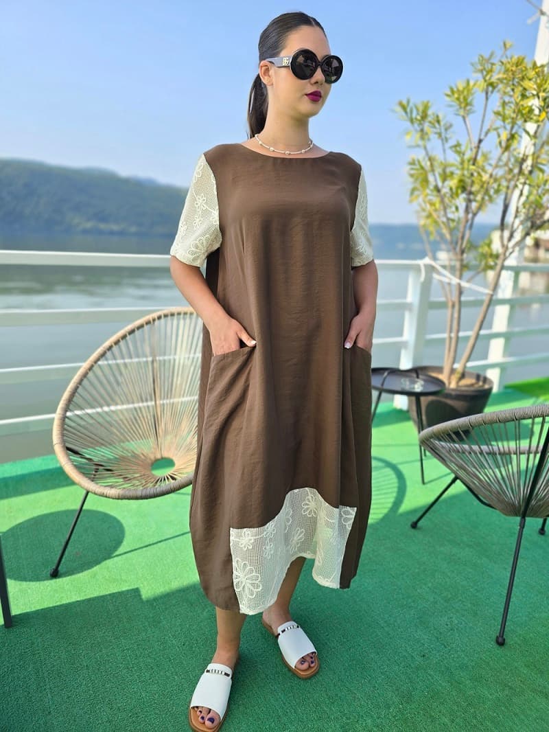 Imagine pentru Rochie damă maro cu dantelă ivory