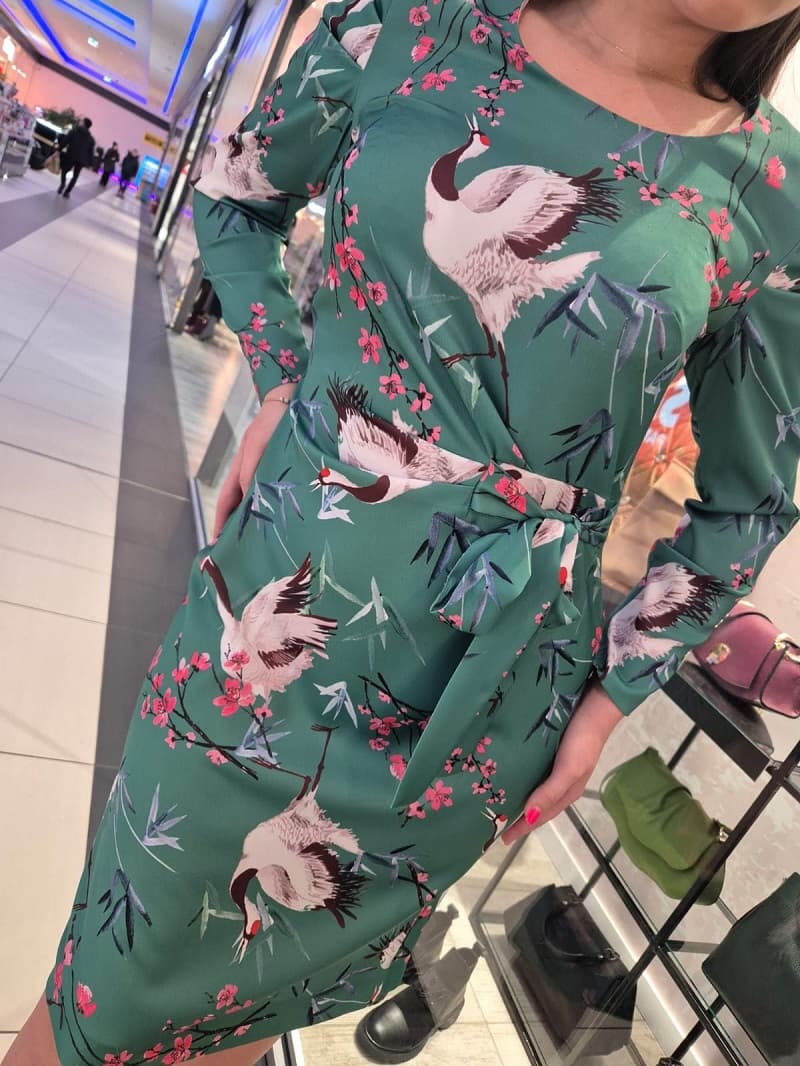 Imaginea numarul 2 reprezentatand Rochie damă verde smarald cu imprimeu floral, croi drept