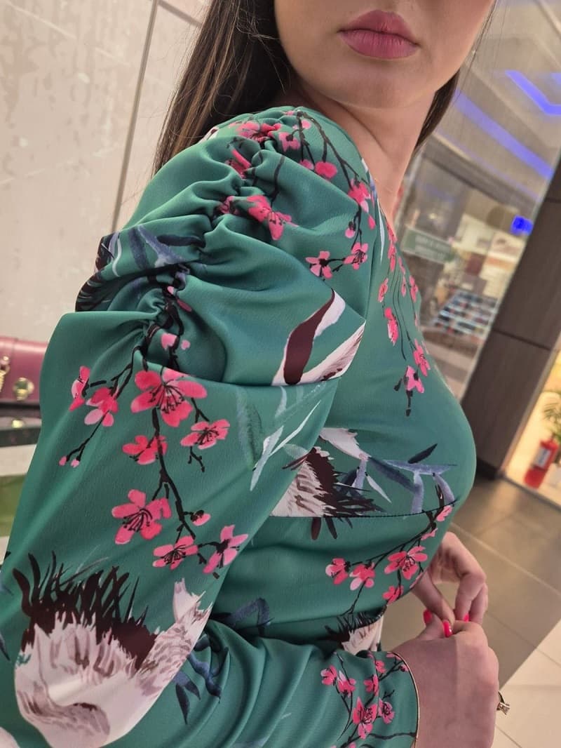 Imaginea numarul 3 reprezentatand Rochie damă verde smarald cu imprimeu floral, croi drept
