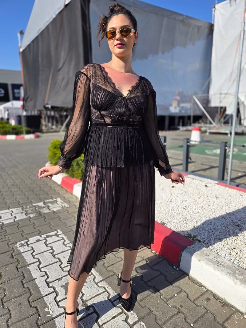 rochie dama neagra matase naturala rochie dama neagra matase naturala
