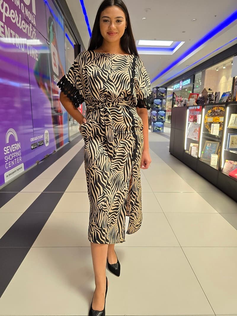 Imagine pentru Rochie eleganta midi animal print cu cordon si dantela decorativa