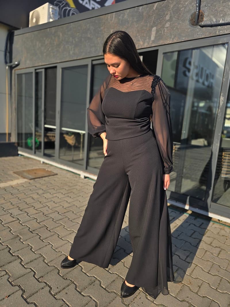 Imagine pentru Salopeta dama eleganta neagra cu pantaloni evazati