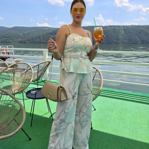 compleu dama alb 2 piese, top corset, pantaloni largi 19VL