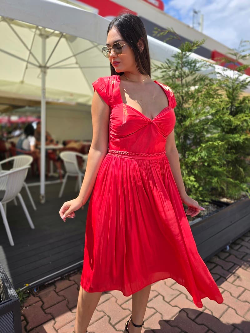 Imagine pentru Rochie Dama Eleganta Rosu Corai – Midi Plisata cu Bretele Late