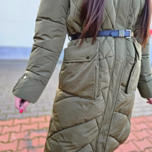 Geaca lunga dama verde kaki, cu gluga detasabila si blanita naturala