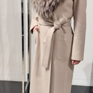 Palton dama crem lung cu cordon si guler detasabil din blana naturala